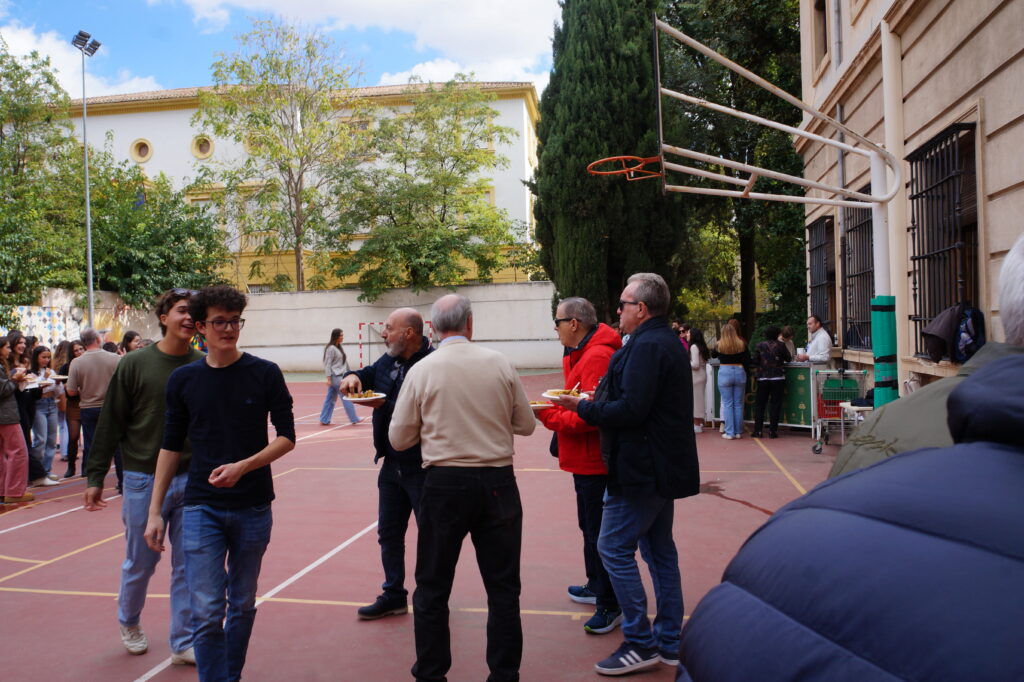 Nuevos y viejos colegiales